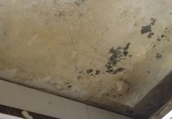阿瓦提阳台漏水维修公司分享下阿瓦提卫生间渗水维修需要注意哪些问题。