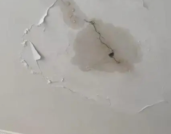 阿瓦提阳台漏水维修公司分享下屋面防水工程质量问题原因分析
